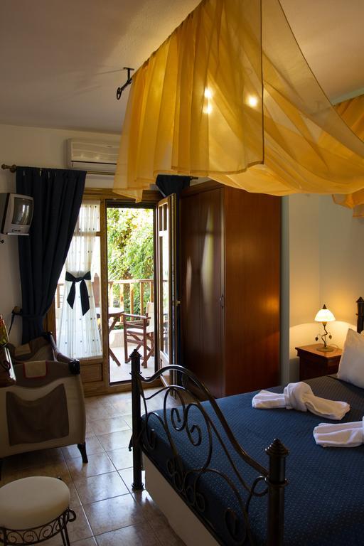 Hotel Ismini Amoliani Chambre photo