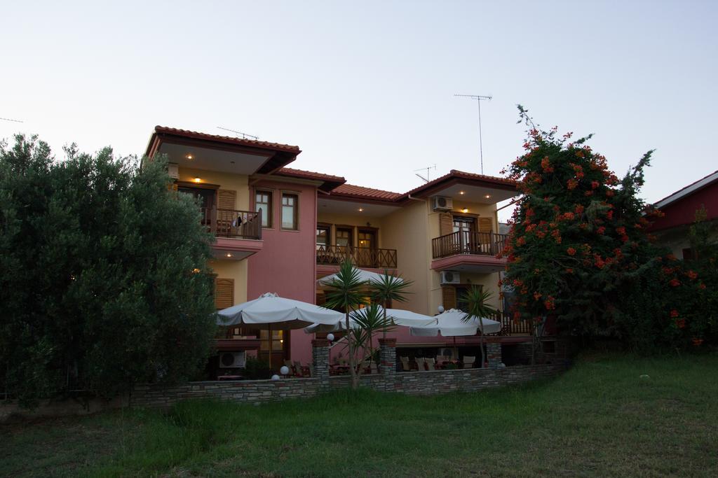 Hotel Ismini Amoliani Extérieur photo