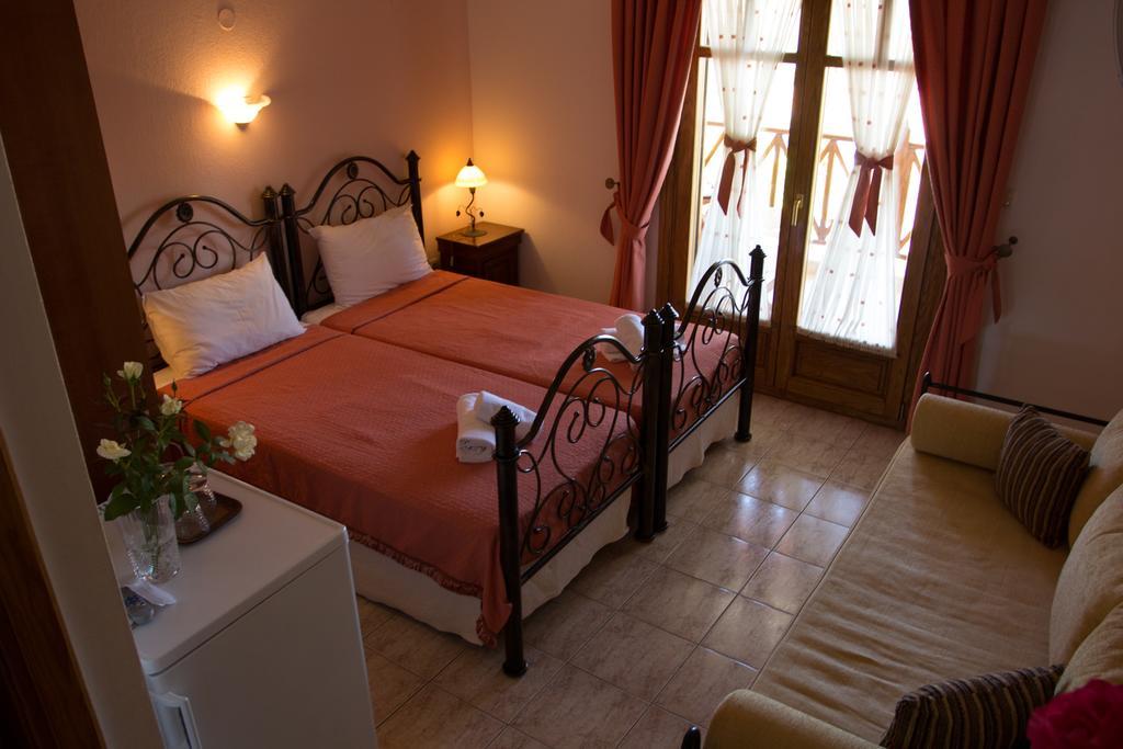 Hotel Ismini Amoliani Extérieur photo